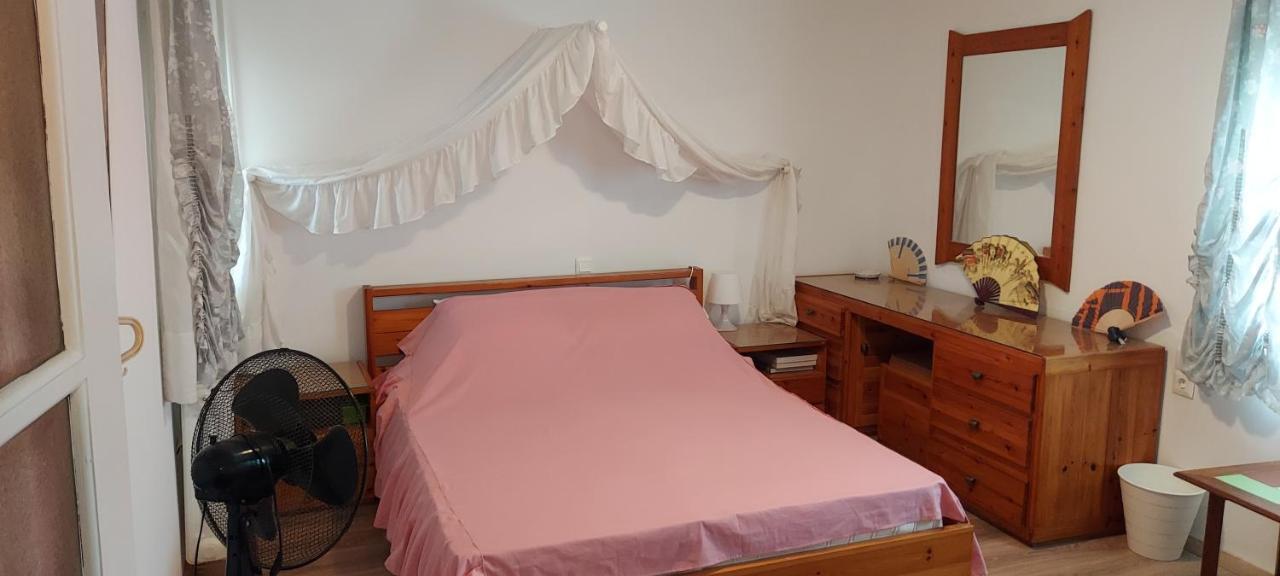 Lenia'S 1 Apartment Артемида Екстериор снимка